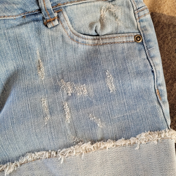 Blue Crush sz. 5 denim shorts - Picture 3 of 4
